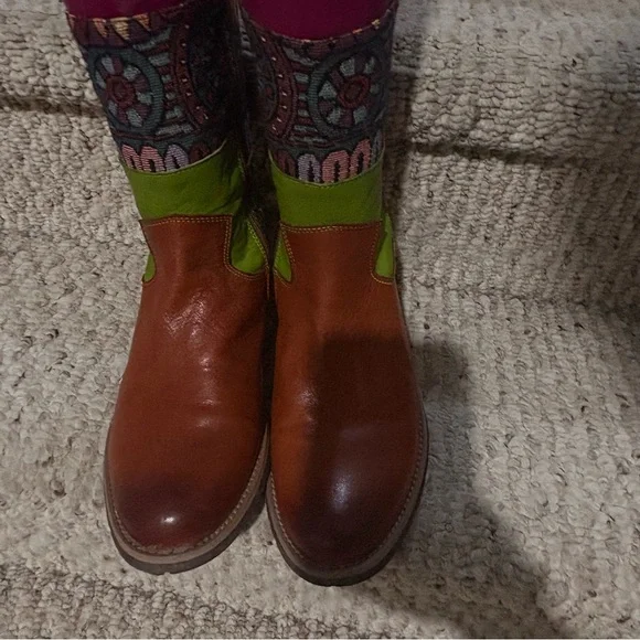 Multicolor to the-Knee Women's Boots in Brown, Green & Magenta - Picture 4 of 6